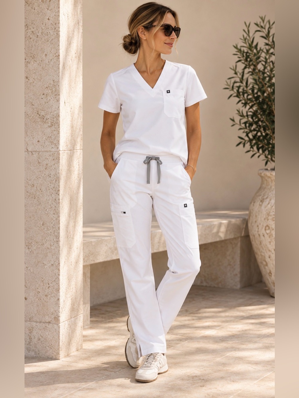 FIGS Yola White Cargo Scrub Pants XS Petite Straight Leg